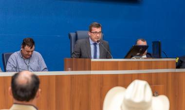  Políticos e representantes de diversos segmentos se mobilizam e discutem a duplicação da BR-262