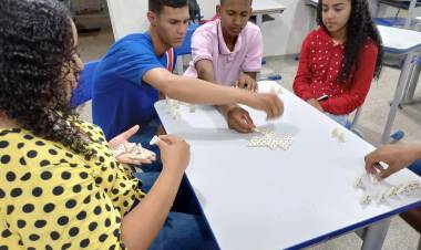 Educação de SP orienta professores de Educação Física a trocar exercícios na quadra por atividades mais leves
