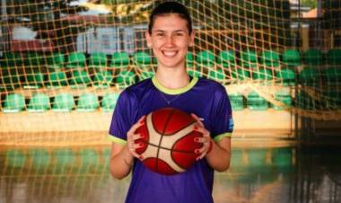 Joanna Acre: a Atleta do Basketball/Sejuvel é destaque em competições nacionais
