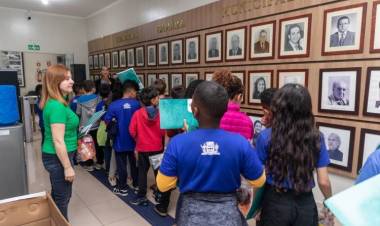 Visita Guiada recebe alunos da Escola Gentil Montalvão
