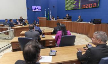 Vereadores aprovam Auxílio Moradia e criação de 60 cargos de agentes de saúde