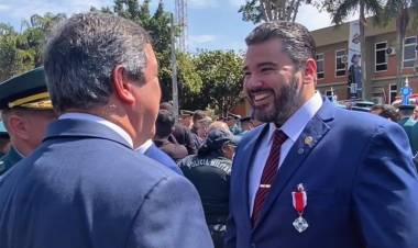 Presidente da Câmara de Três Lagoas recebe honraria da Polícia Militar de MS em solenidade estadual
