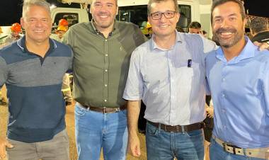Três Lagoas dá largada oficial à nova iluminação pública com presença do Legislativo