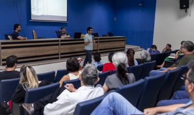 Eletres promove formação sobre elaboração de pedido para contratação