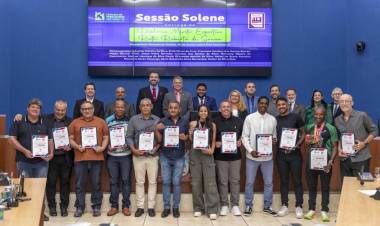 Câmara entrega diplomas de Mérito Esportivo Ruth Roberta de Souza