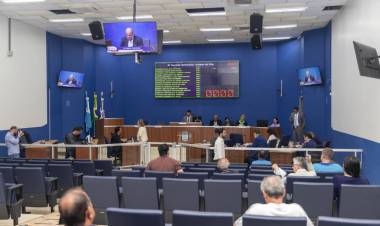 Vereadores aprovam tramitação digital de processos na Câmara e ampliação de benefícios para o setor industrial