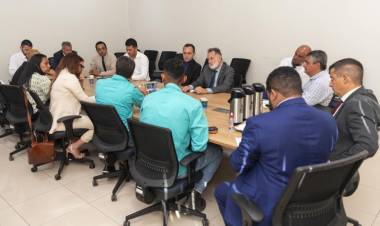 Vereadores articulam reunião para buscar melhorias na rede esgoto do município