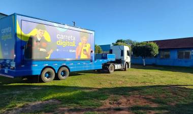 Carreta Digital do Gov BR chega a TL com apoio da Prefeitura e deve capacitar cerca de mil alunos em tecnologia 
