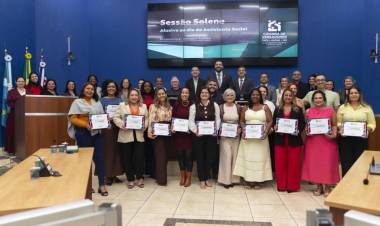SEMANA DA ENFERMAGEM É CELEBRADA EM SESSÃO SOLENE