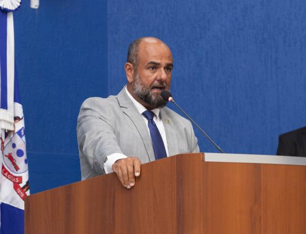 Vereador aponta perda de recursos federais e defende mobilização por representação de Três Lagoas em Brasília. 