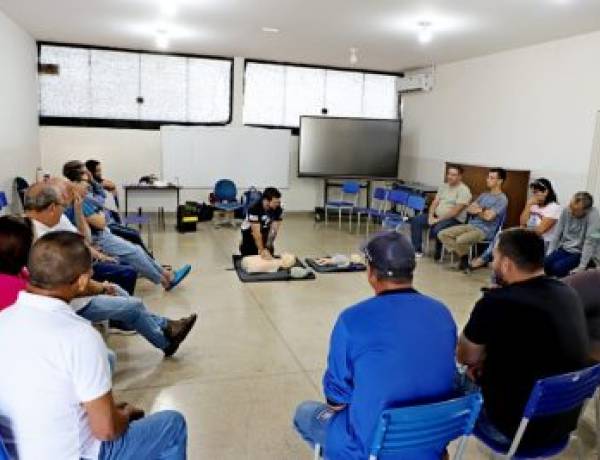 Curso de primeiros socorros capacita profissionais do turismo em Três Lagoas