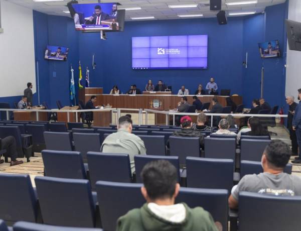 VEREADORES ANALISAM NOVOS PROJETOS SOBRE CULTURA, TURISMO E LICENCIAMENTO DE OBRAS