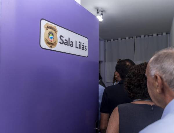 VEREADORES PRESTIGIAM INAUGURAÇÃO DA 70ª SALA LILÁS DE MATO GROSSO DO SUL EM TRÊS LAGOAS