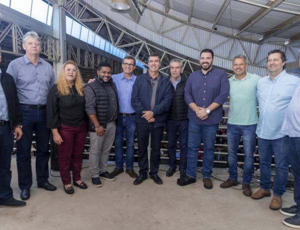VEREADORES PRESTIGIAM ANÚNCIOS DE INVESTIMENTOS DO GOVERNO DO ESTADO