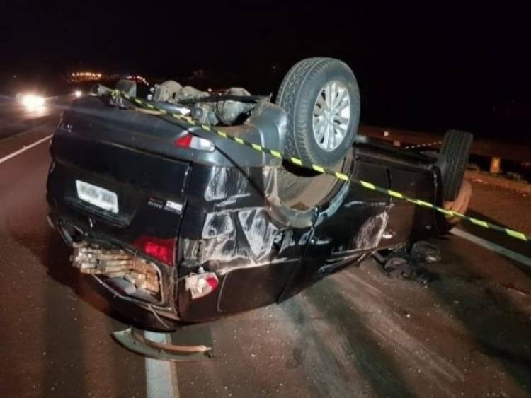 Traficante abandona veículo com quase 2 toneladas de maconha após capotar na BR 163