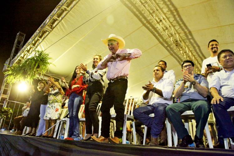 Desfile Cívico Militar do Aniversário de Três Lagoas reúne em média 15 mil pessoas