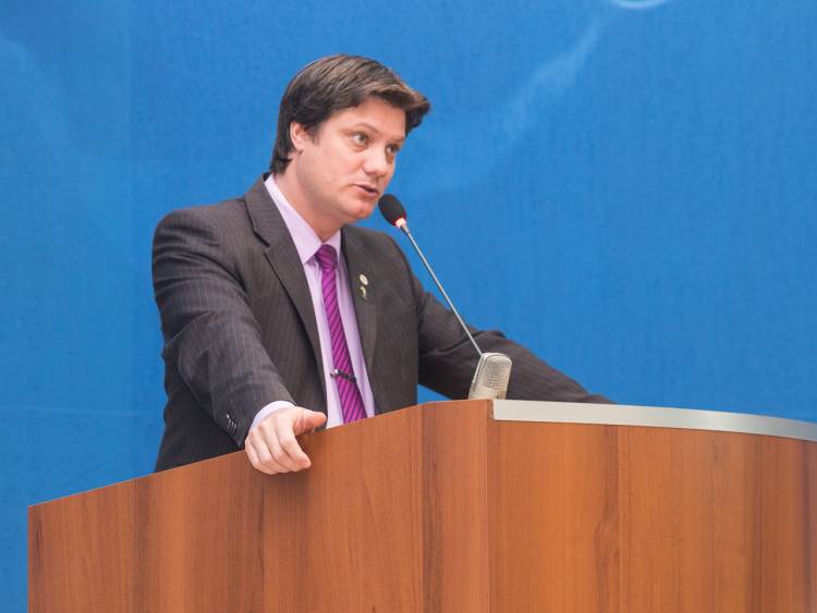  Presidente da Câmara de Três Lagoas, Vereador André Bittencourt reivindica reforma geral do colégio  Afonso Pena