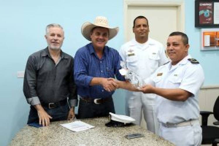 Representantes da Capitania Fluvial do Pantanal (CFPN) visitam prefeito de Três Lagoas