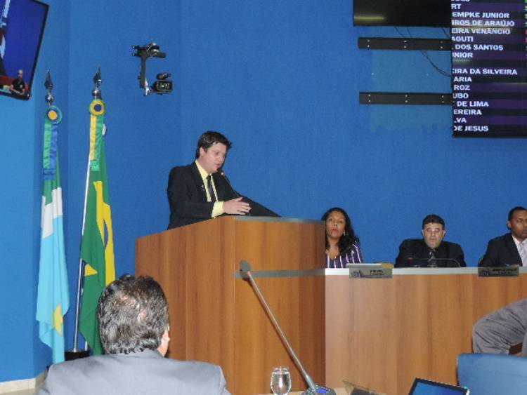 Professores ocupam plenário da Câmara Municipal de Três Lagoas e cobram lesura no Processo Seletivo para ministrar aulas na REME em 2020 