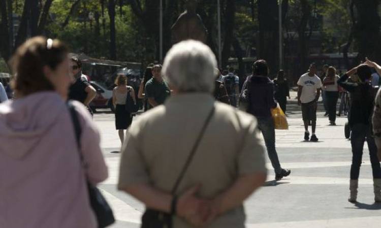 Com isolamento, exposição ao sol não deve ser esquecida; importância está na produção da vitamina D