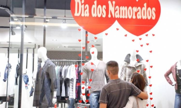 Lojas e shoppings abertos: confira o que está funcionando em Campo Grande neste Dia dos Namorados