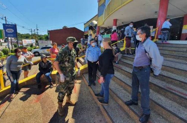 Há um mês sem mortes por covid-19, Paraguai avança na reabertura