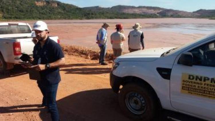 Agência interdita barragens de mineração no MT por risco de rompimento