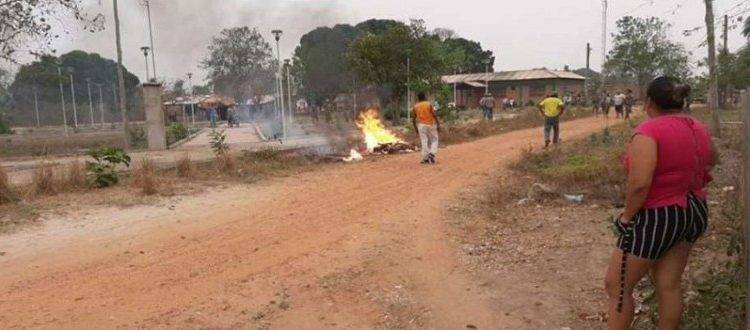 Acusado de assassinar quatro, ‘Paraguaio’ é detido e queimado por populares em praça
