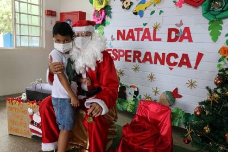CEI Professora “Lilian Márcia Dias” realiza projeto “Natal da Esperança” trabalhando amor e solidariedade com as mais de 180 crianças