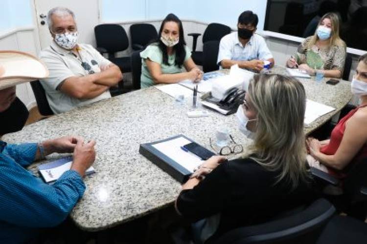 Prefeito de Três Lagoas realiza reunião com secretários e promotor de Justiça do Meio Ambiente para iniciar construção do Gatil e Canil Municipal