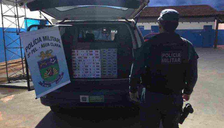 Comerciante é flagrado descarregando cigarros contrabandeados em loja