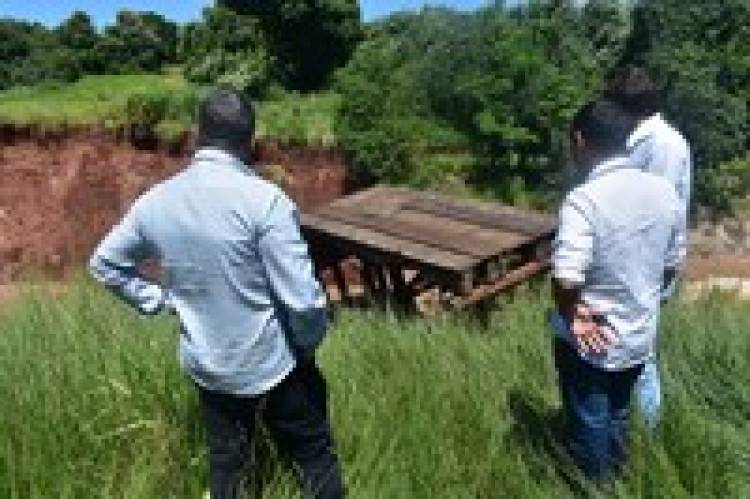 Vereadores de Ribas Ataíde Feliciano e Tiago do Zico vistoriam estradas e pontes