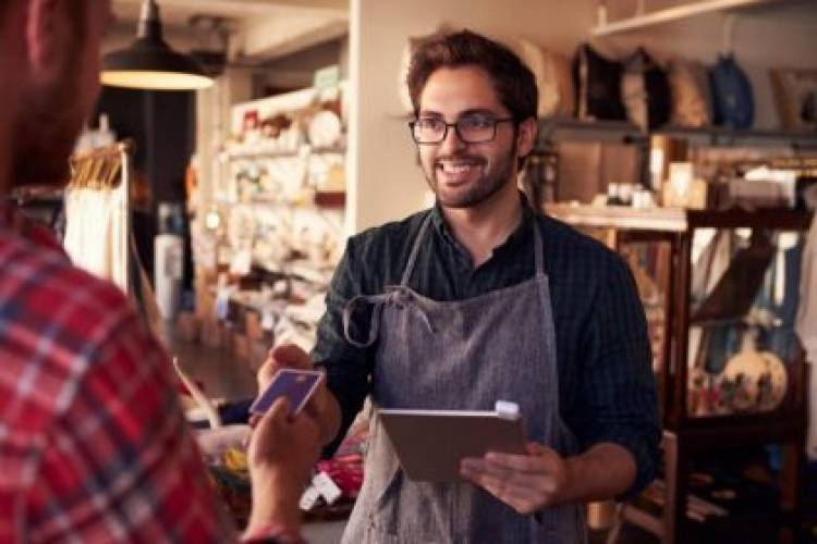 Curso de Comunicação em Vendas é oferecido gratuitamente para jovens e adultos em Três Lagoas