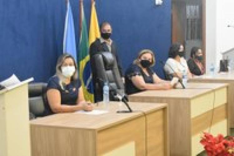 Vereadores de Ribas do Rio Pardo realizam mega Sessão solene de homenagem ás mulheres  presidida pela Vereadora Tânia Ferreira (SL)