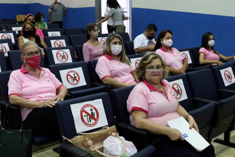 No Dia Internacional da Mulher, a Presidente do CMDM defende empoderamento, proteção e protagonismo feminino em palestra na Câmara