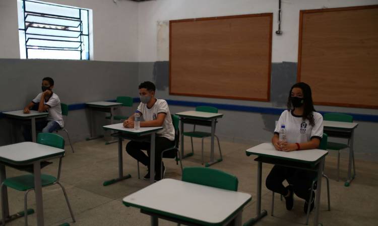 Justiça suspende retorno de aulas presenciais em escolas do Rio