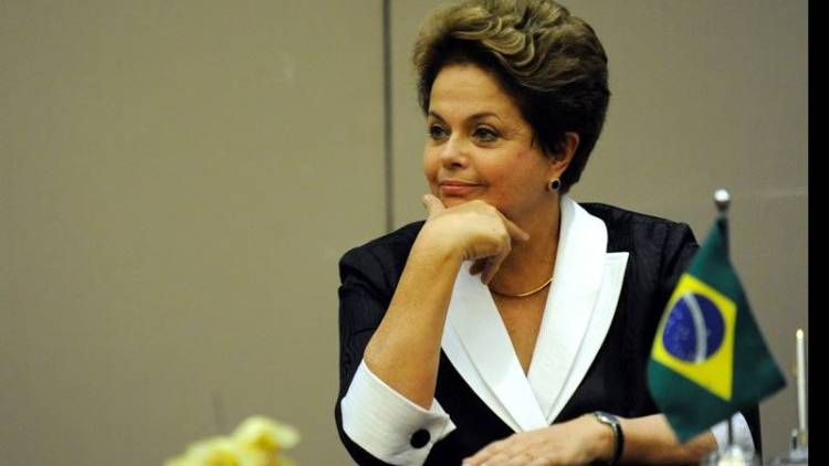 TCU absolve Dilma e Palocci por irregularidade na compra da refinaria de Pasadena