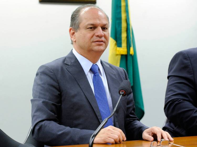 Declarações do líder do governo Bolsonaro na Câmara, além de atacar os educadores do país, escancaram o real motivo do PL 5595/20