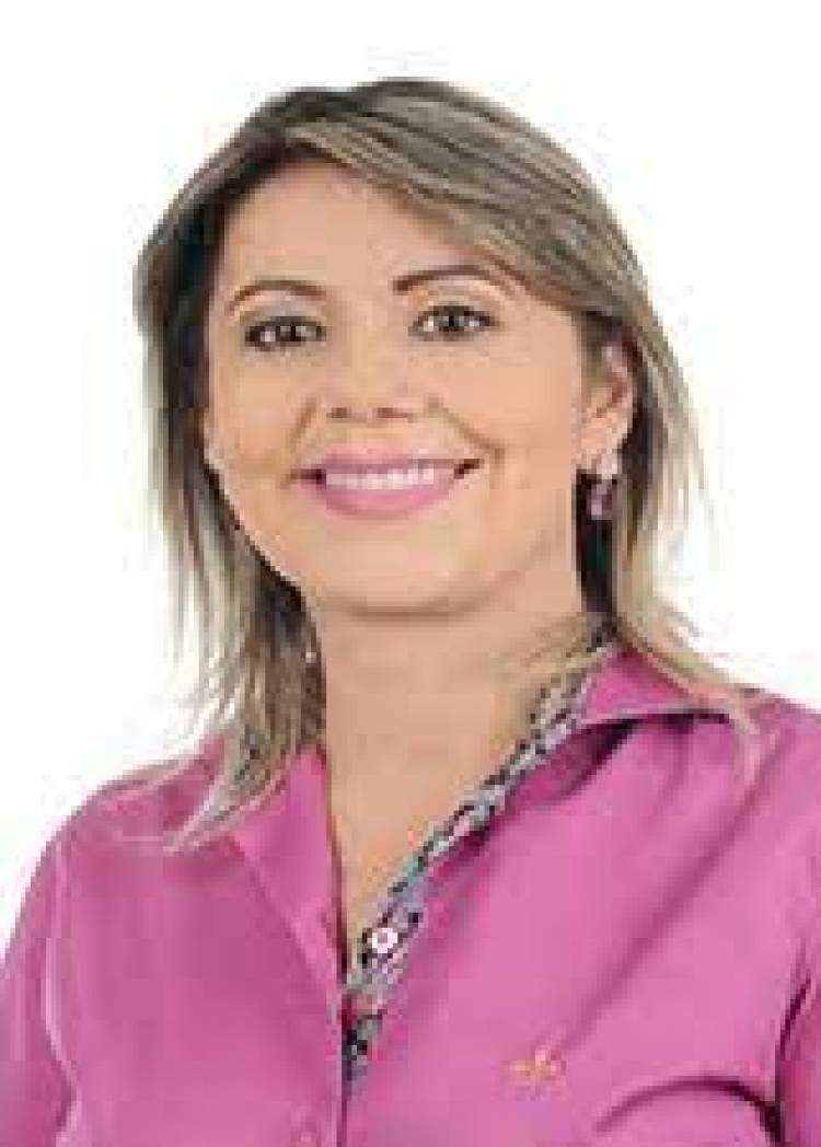 Prefeita Gerolina prestigiou a posse do novo comandante do 2º BPM, em Três Lagoas