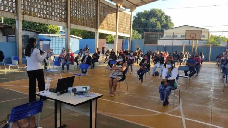 Retorno às aulas nas escolas: pais terão de assinar termo com opção sobre volta ou ensino remoto