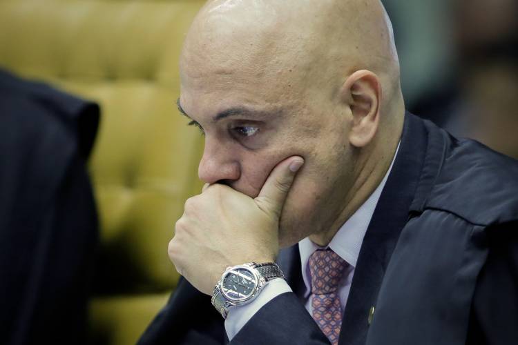  URGENTE:  Pedido de prisão de Alexandre de Moraes é ajuizado na PGR