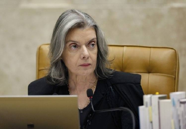 Cármen Lúcia nega pedido do PT para obrigar Lira a analisar pedido de impeachment de Bolsonaro