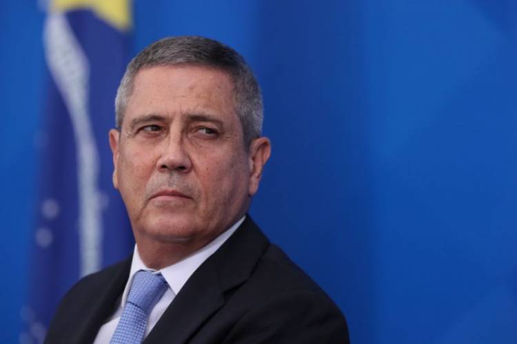 Braga Netto nega que tenha ameaçado 'não permitir' eleições em 2022