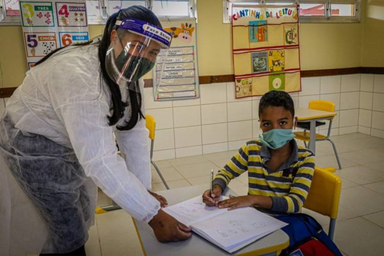 Em Três Lagoas, escolas Municipais voltaram às aulas nesta segunda-feira (2)