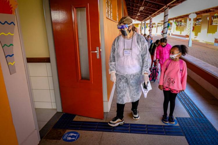 Em Três Lagoas, escolas Municipais voltaram às aulas nesta segunda-feira (2)