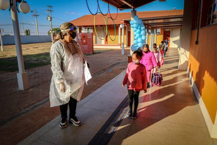 Em Três Lagoas, escolas Municipais voltaram às aulas nesta segunda-feira (2)