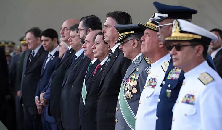 Desfile militar em Brasília: veja o que disseram governo e oposição de Bolsonaro