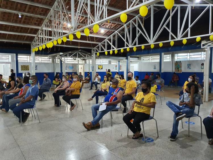 Escola Municipal Parque São Carlos encerra Projeto valorizando a vida .