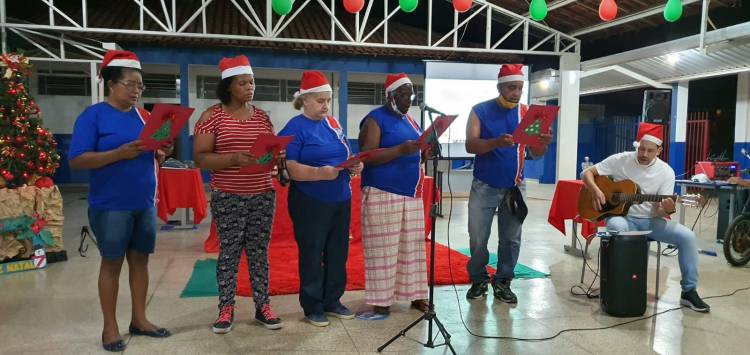 Auto de Natal’ aviva o espírito natalino na Escola Municipal Parque São Carlos