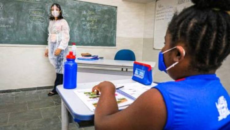 Aulas dos CEIs e Escolas do Município começam dia 03 de março